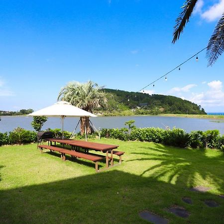 Jeju Lake Pension Eksteriør bilde