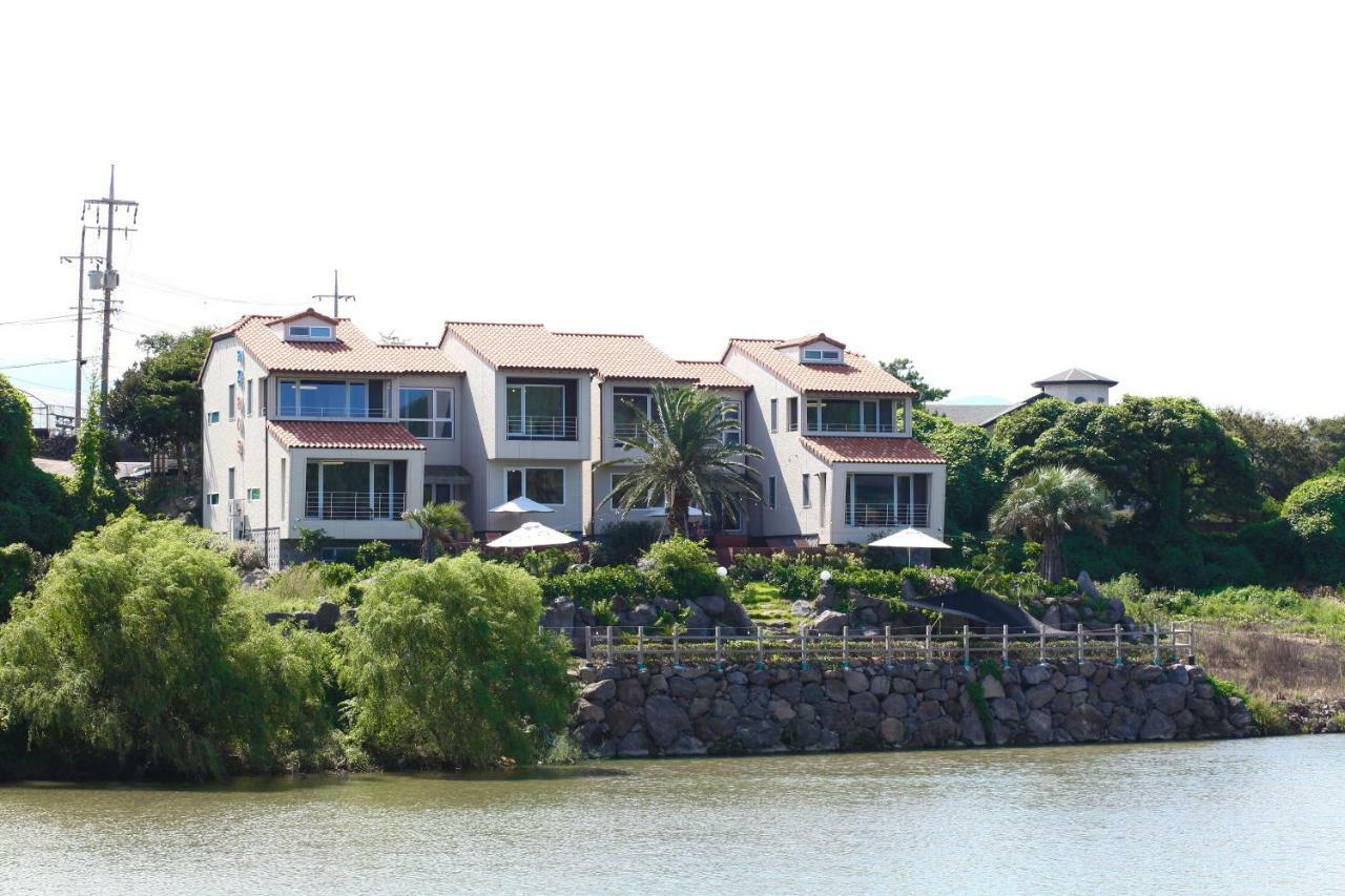 Jeju Lake Pension Eksteriør bilde