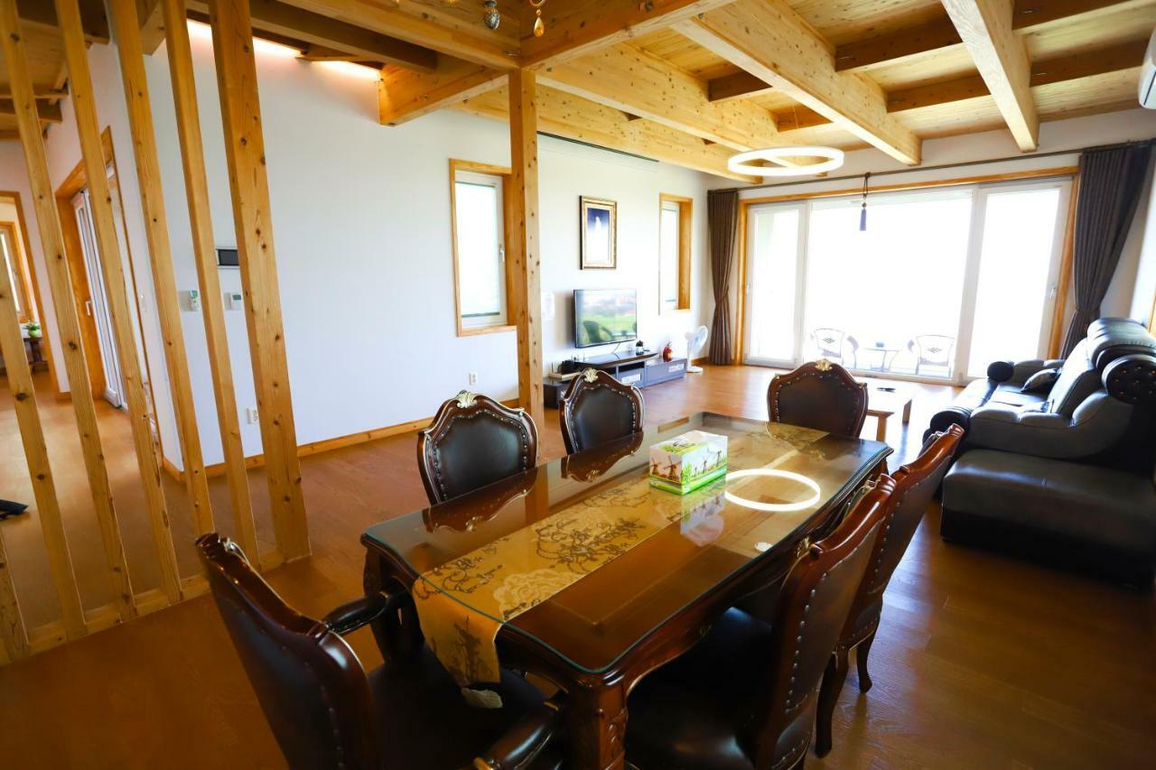 Jeju Lake Pension Eksteriør bilde
