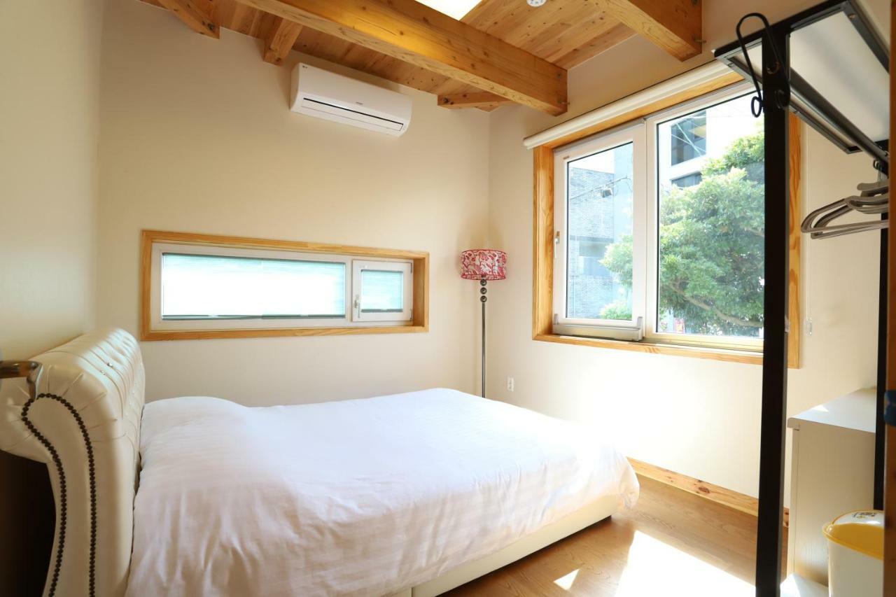Jeju Lake Pension Eksteriør bilde